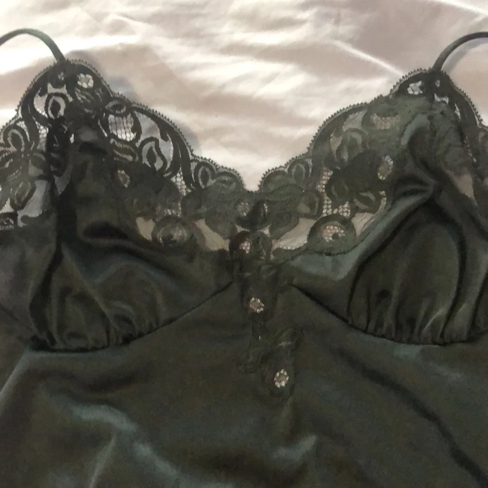 Vintage Vanity Fair black negligee/crisscross spaghetti straps/sz 36/anklelength - Picture 12 of 14